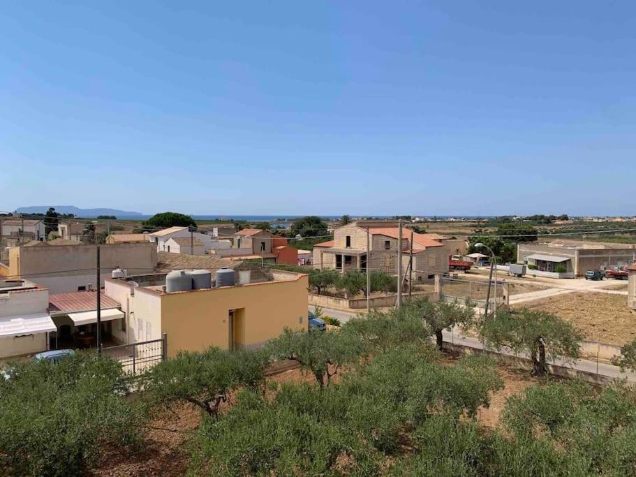 Casa Vacanza Torre Di Mezzo - Tramonto Marausa Exterior foto